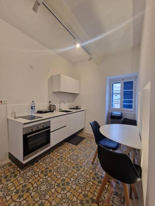 No 60, 2Nd Floor, Centrally Located, Fully Equipped Studio Apt Floriana Zewnętrze zdjęcie